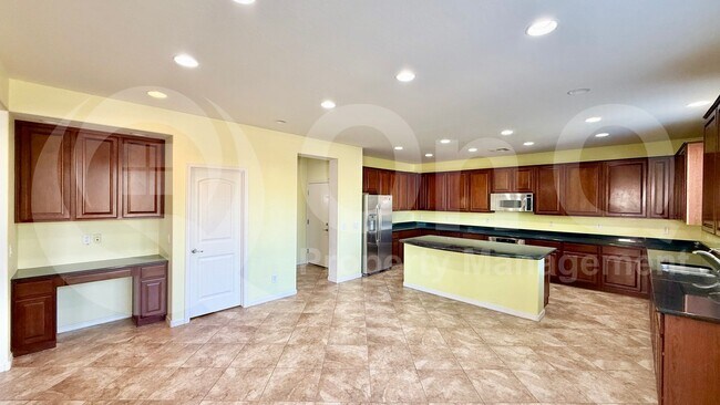 Foto del edificio - 1118 E Euclid Ave