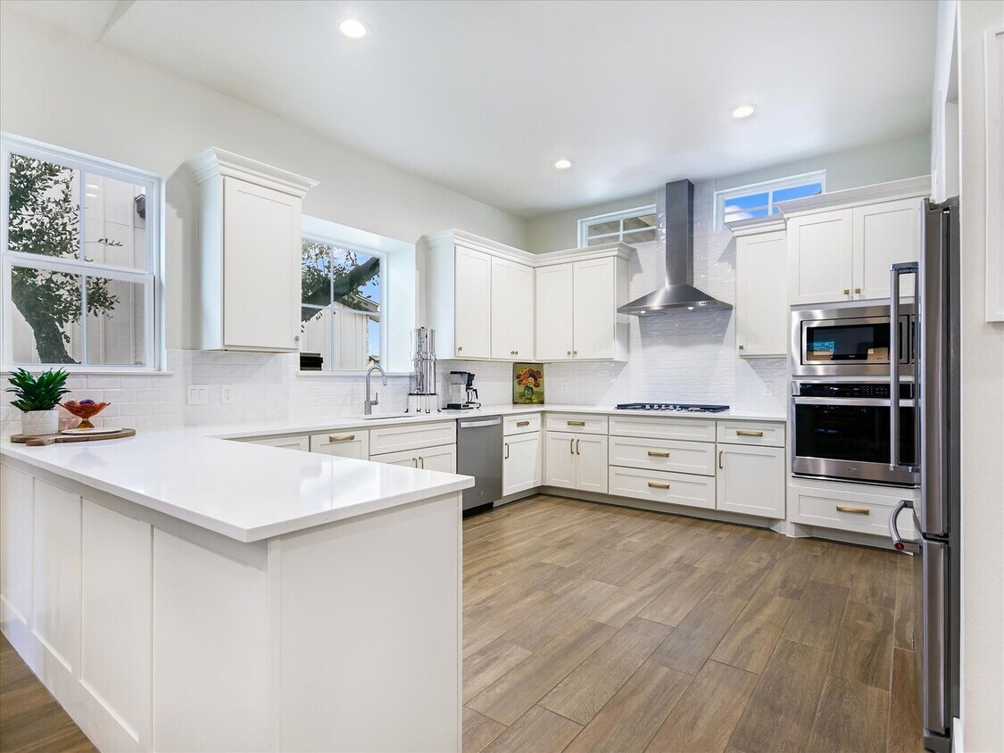 170 Bunker Rnch Blvd, Dripping Springs, TX 78620 Condo for Rent in