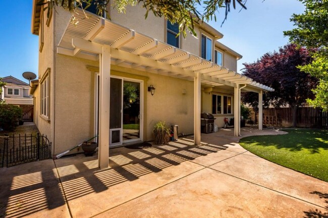 Foto del edificio - 1689 Markdale Ln