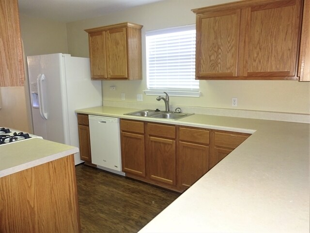 Foto del edificio - 224 Tolcarne Dr