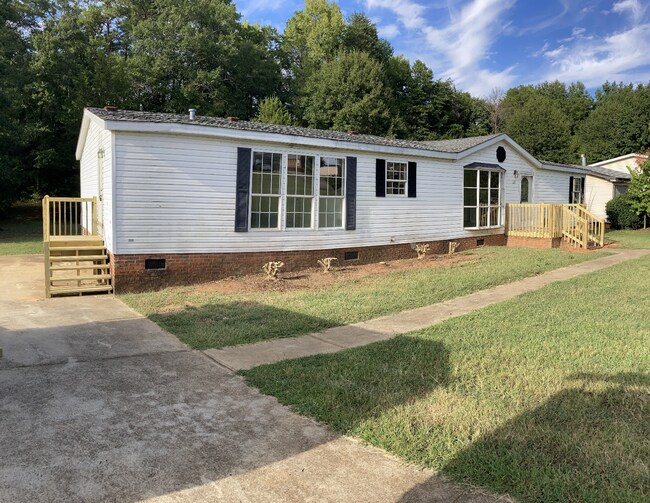 Building Photo - 110 Robin Ridge Cir