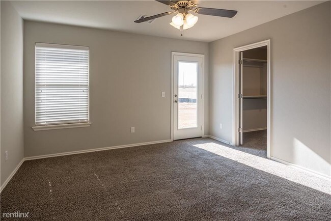 Foto del edificio - 8813 SW 45th Terrace