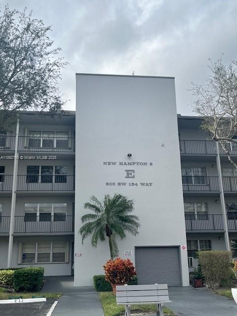 Foto principal - 300 SW 134th Way