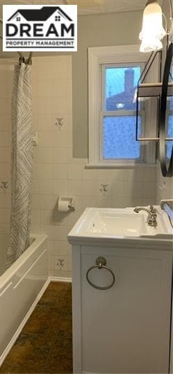 Photo du bâtiment - 889 Briarfield Ave