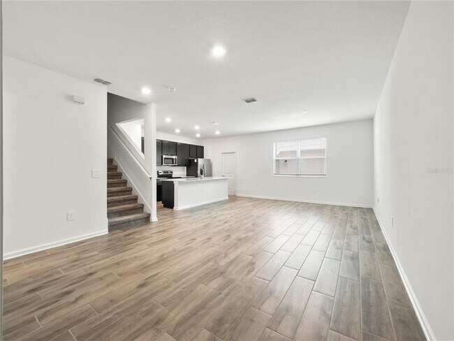 Foto del edificio - 15797 Water Spring Blvd