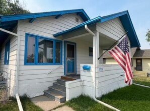 Building Photo - 1712 2nd Ave S