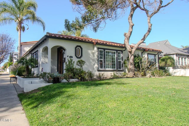 Foto del edificio - 4635 Cartwright Ave