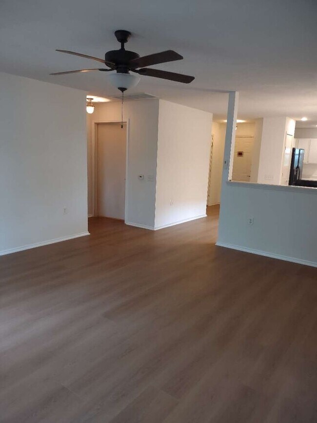 Foto del edificio - 11709 Briarcreek Loop
