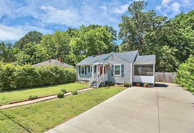 Foto del edificio - Charming 3BD/2BA Ranch in Druid Hills!