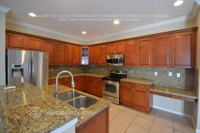 Foto del edificio - 12668 SW 44th St