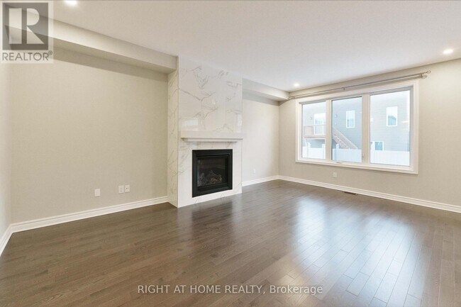 Photo du bâtiment - 630 Eagle Crest Heights