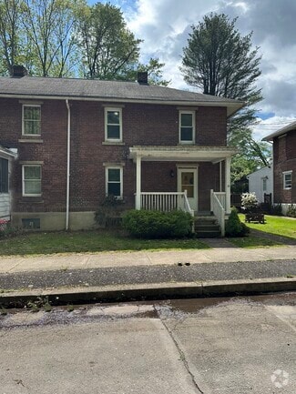 Building Photo - 37 Loomis Park