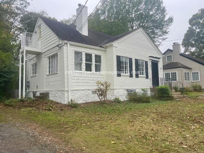 Photo - 1977 N Decatur Rd House