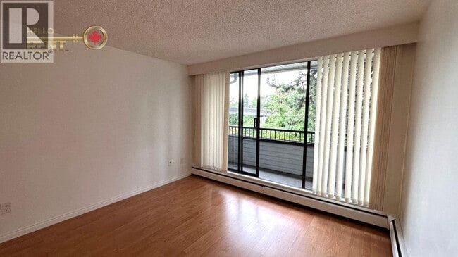 Building Photo - 9270-9270 Salish Ct