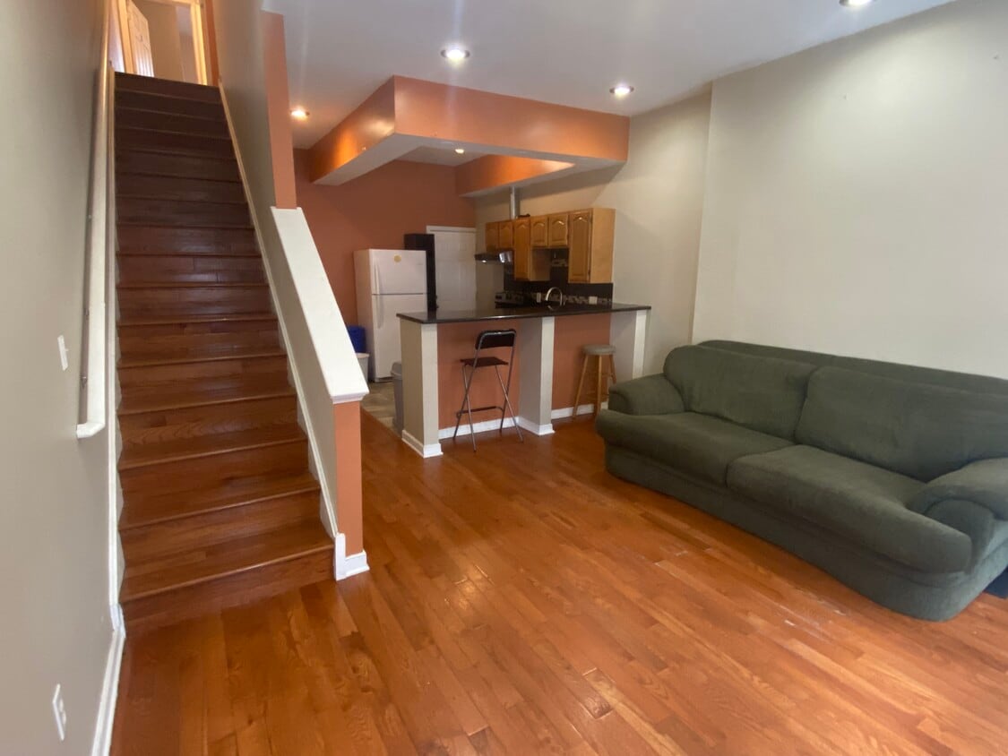 1912 N Gratz St Unit 1912 Gratz, Philadelphia, PA 19121 Apartments in