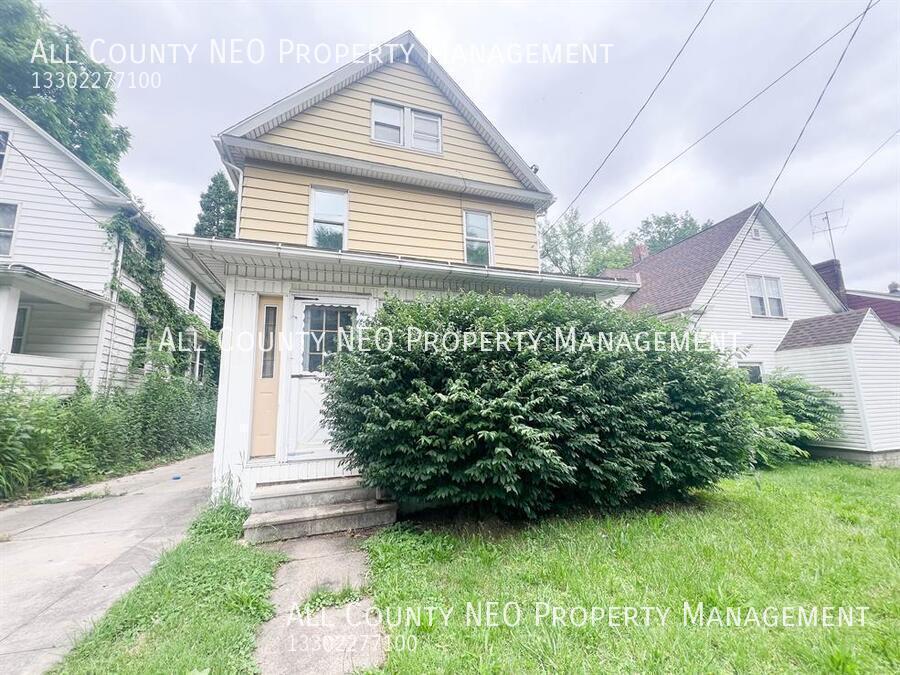 Primary Photo - 421 E Thornton St