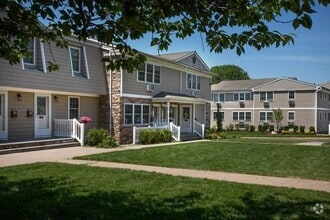 Building Photo - 45 Fairfield Way