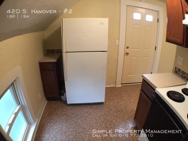Building Photo - 1 bedroom in Hastings MI 49058