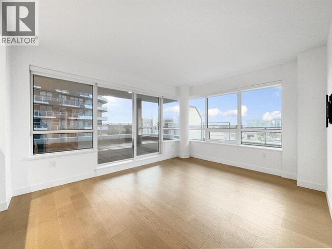 Photo du bâtiment - 5766 Gilbert Rd.