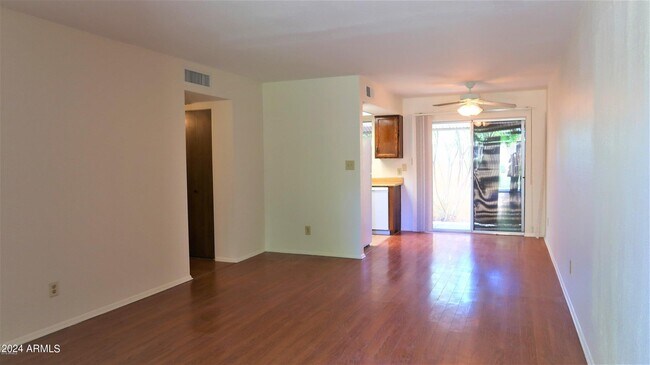Foto del edificio - 17228 N 16th Dr