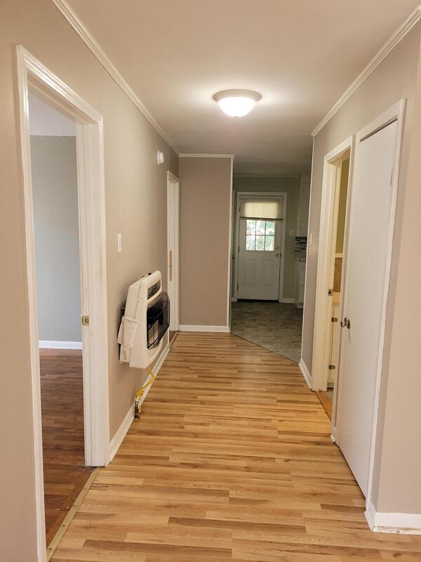 Foto del edificio - 911 Harrell Ave