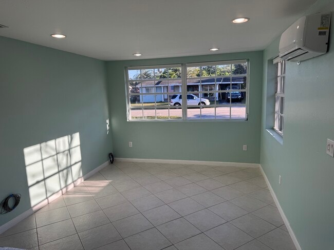 Foto del edificio - 3235 SW 23rd St