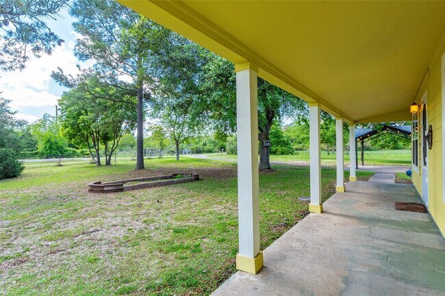 Foto del edificio - 5383 Wilson Ave