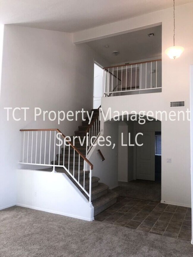 Foto del edificio - Spacious Four Bedroom Home in Gilbert!