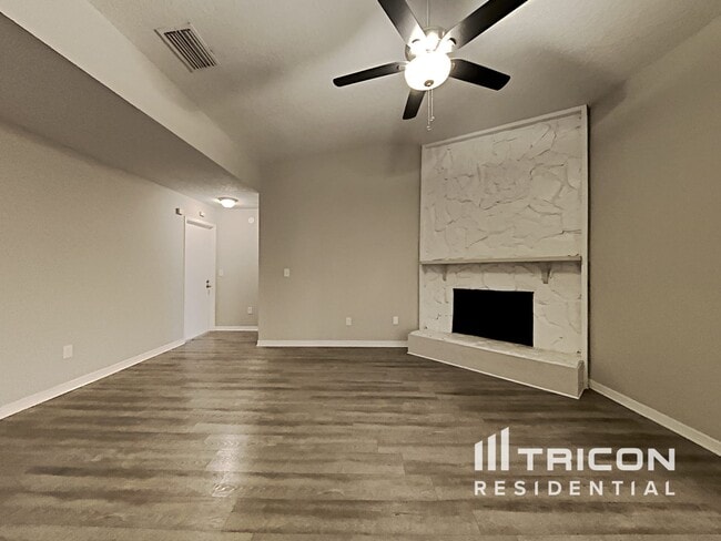 Building Photo - 707 Climate Dr