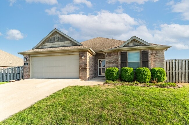 Building Photo - Centerton Charm: 3-Bedroom, 2-Bathroom Rental Oasis