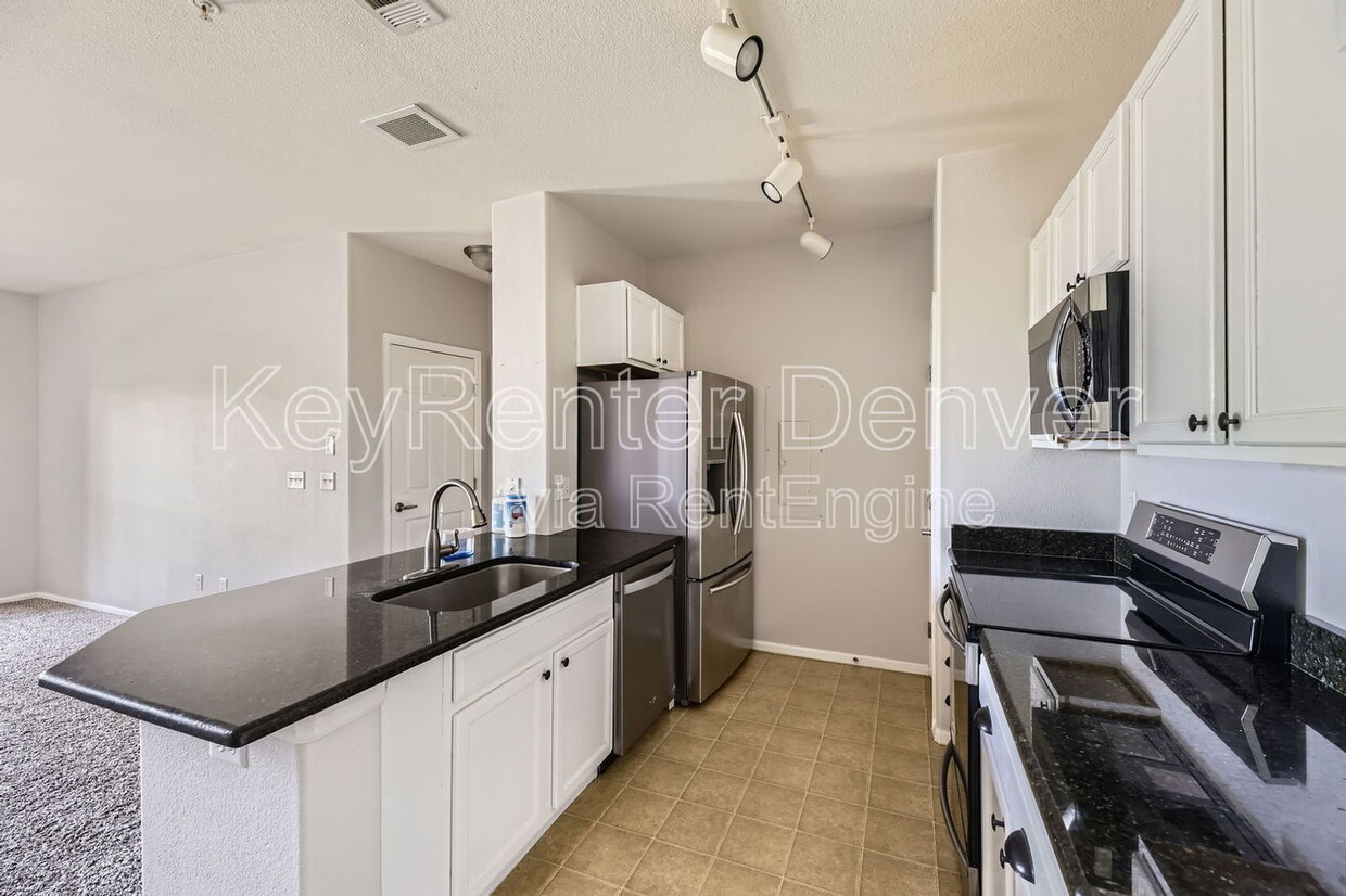 Foto principal - 19303 E College Dr