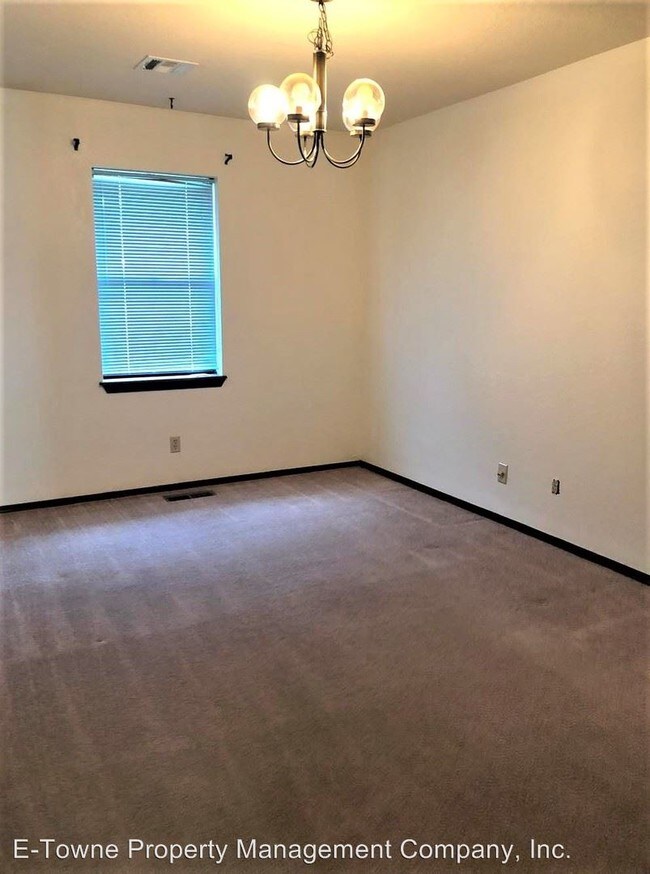 Foto del edificio - 3 br, 2 bath House - 2325 Double Tree Lane