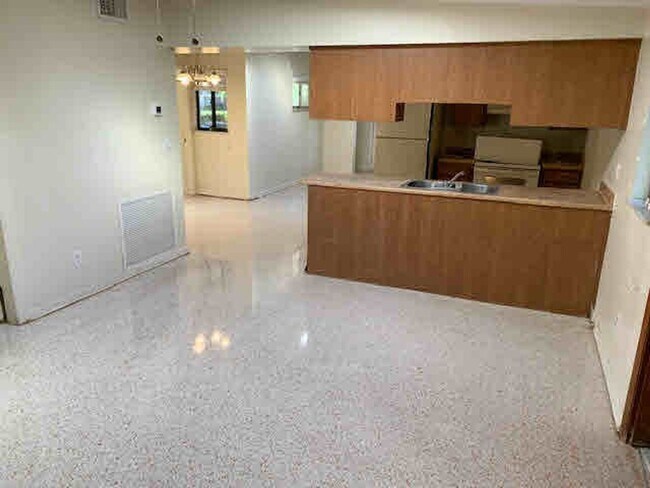 Foto del edificio - Fenced-In Lake Mary Home 4/2 Split Floorplan