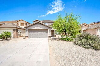 Building Photo - 2422 E Olivine Rd