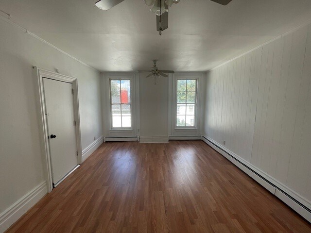 Living Room - 178 Pine St