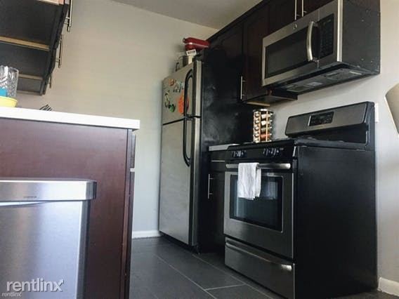 Foto del edificio - 616 Walnut Ln