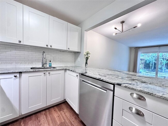 Foto del edificio - 9974 SW 88th St