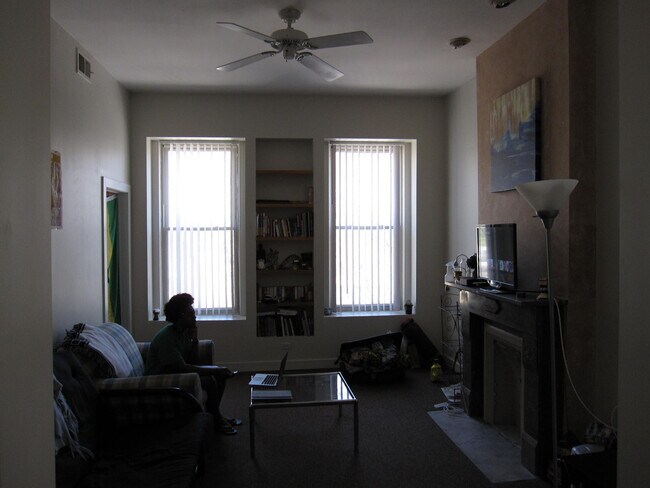 Foto del edificio - 822 S Loomis St