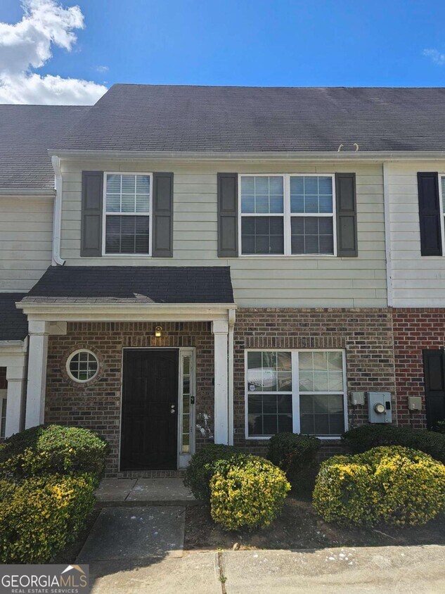 Primary Photo - 290 Brookview Dr