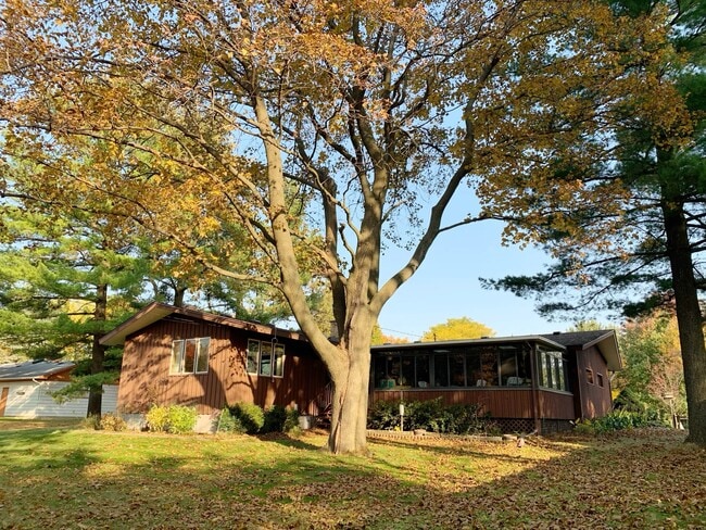 Back of Home - 5505 Raymond Rd