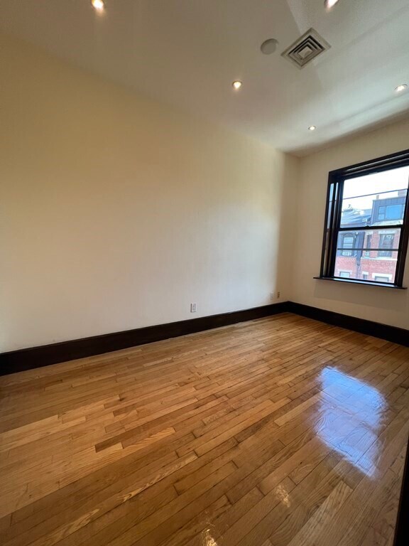 Foto del edificio - 34 Gloucester St