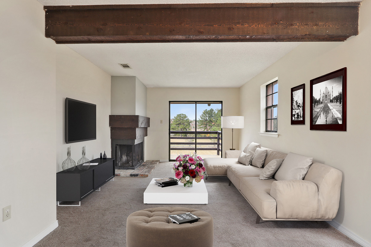 Foto principal - 27263 Snead Dr