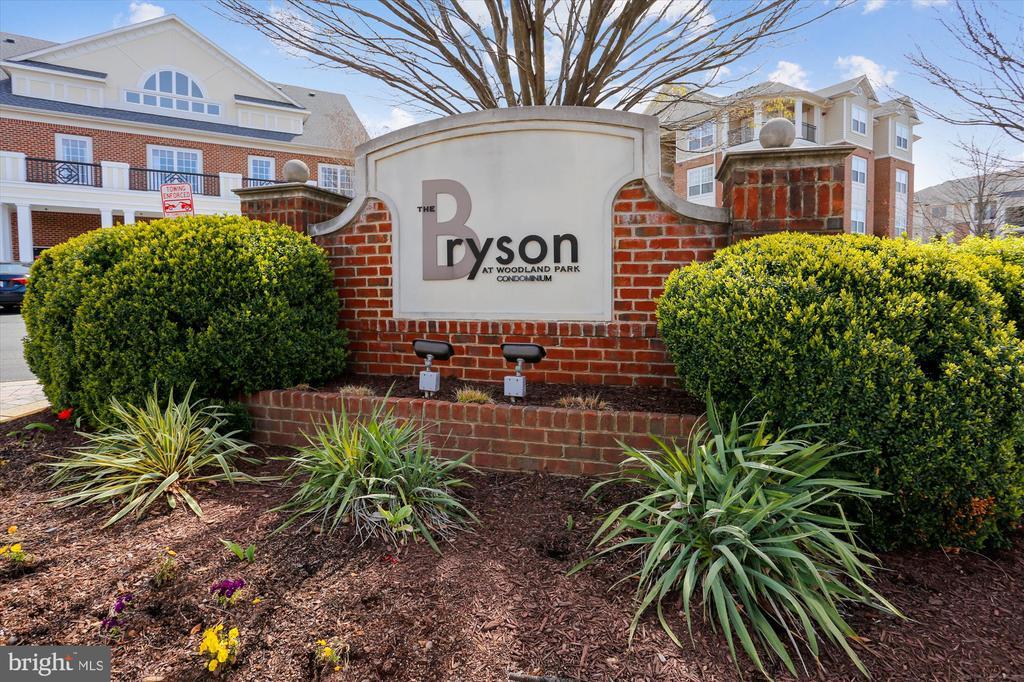 Foto principal - 12941 Centre Park Cir