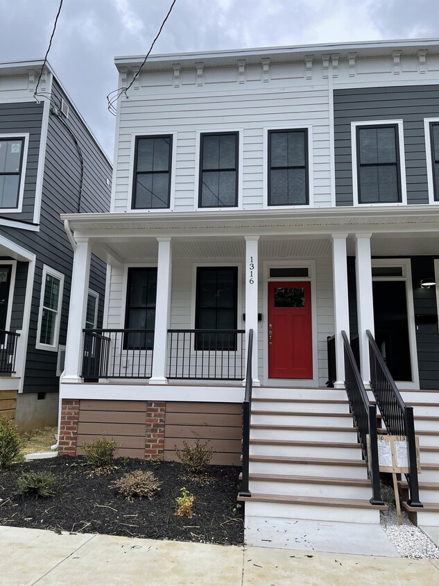 Richmond, 
                        , –