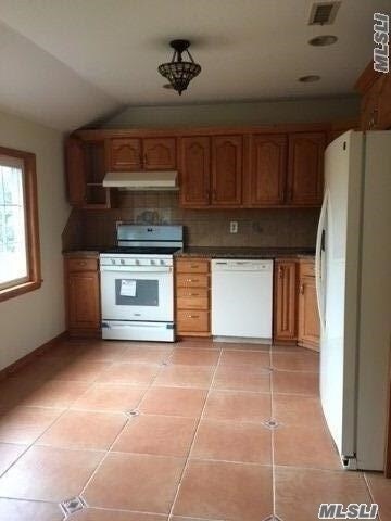 Foto del edificio - 245-47 60th Ave