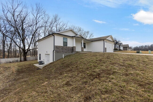 Building Photo - Beautiful, Updated Home In Jackson
