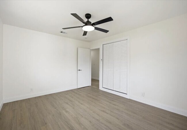 Foto del edificio - 737 W Ilex Dr
