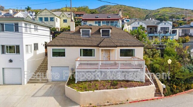Foto del edificio - 2381 Hyland Ave