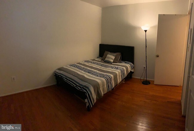 Foto del edificio - 12402 Proxmire Dr