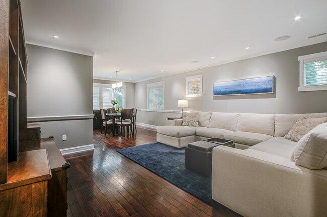 Building Photo - 7717 Melrose Ln SE